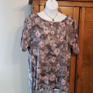 Lane Bryant Tops - Lane Bryant Floral Cammo Tunic Lane Bryant Tops - Lane Bryant Floral Cammo Tunic
